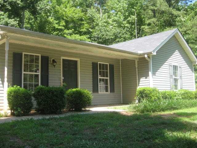 178 Summer Ln, Nicholson, GA 30565