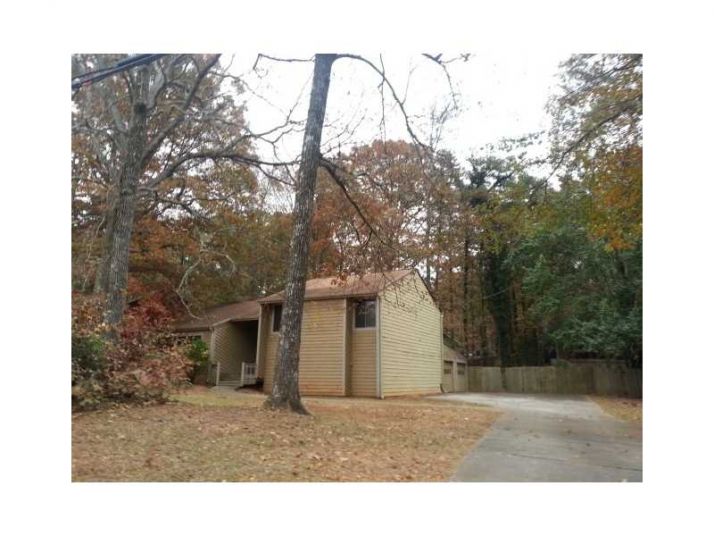 5335 Walker Road, Stone Mountain, GA 30088