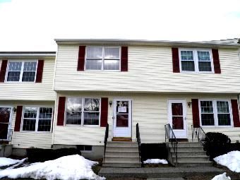 3-4 Countryside Ln, Middletown, CT 06457