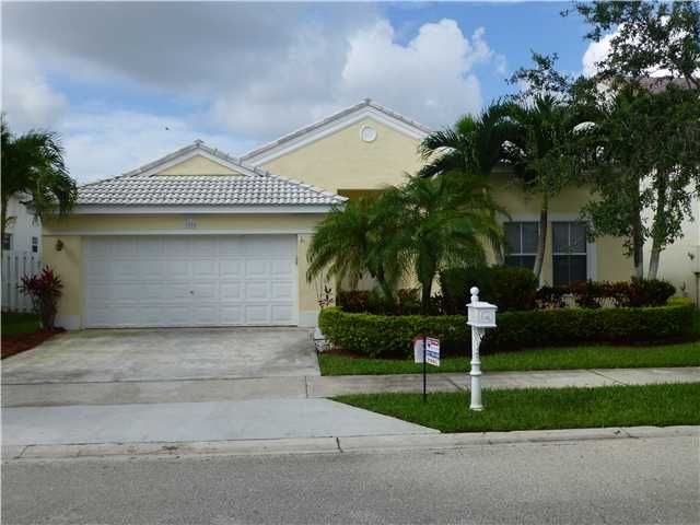 1025 CEDAR FALLS DR, Fort Lauderdale, FL 33327