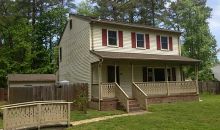 28 Holly St Poquoson, VA 23662