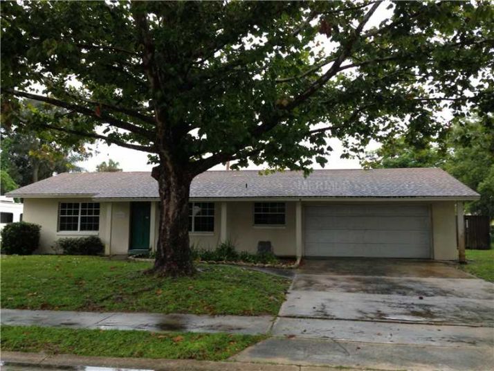 293 Crystal Cir, Oviedo, FL 32765