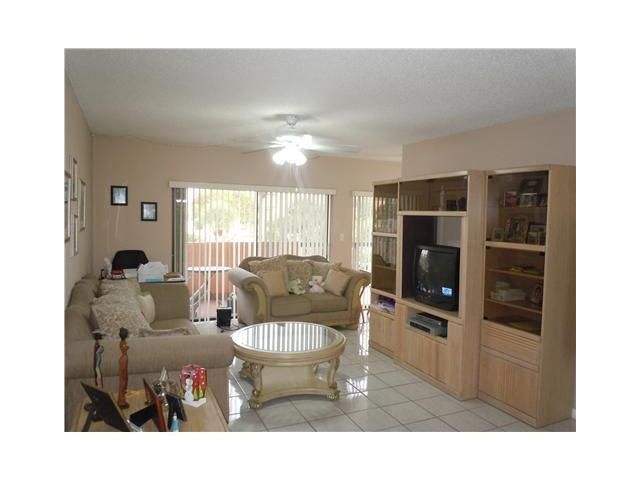 5800 SW 127 AV # 2309, Miami, FL 33183