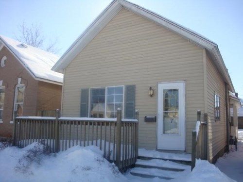679 W 4th St, Winona, MN 55987