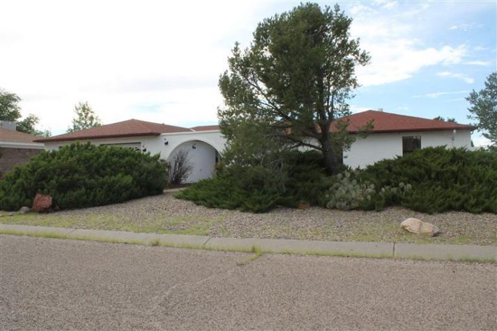 1624 Blanda Ct, Belen, NM 87002