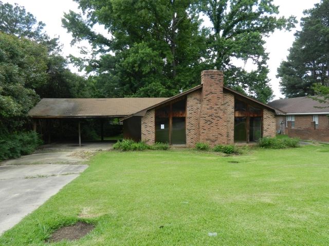 107 Thousand Oaks Cir, Jackson, MS 39212