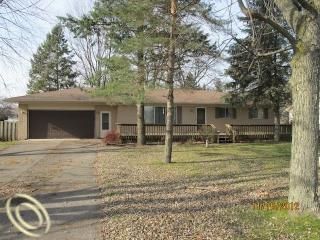 1436 S Hickory Ridge Rd, Milford, MI 48380