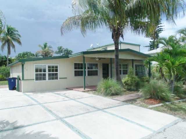 213 Hibiscus Dr, Fort Myers Beach, FL 33931