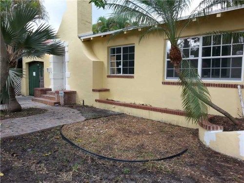 563 NE 72 ST, Miami, FL 33138