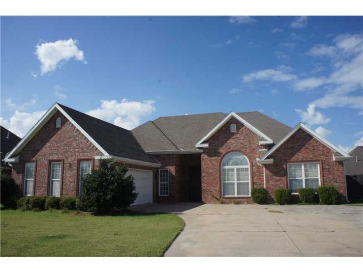 3816 W RIVER BEND DR, Fayetteville, AR 72704