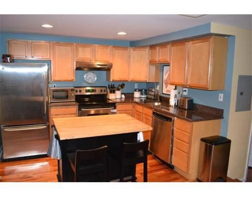 Pearl St #3, Charlestown, MA 02129