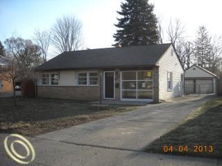 1820 N Washington Ave, Royal Oak, MI 48073