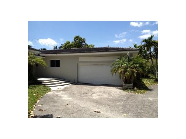 295 E SHORE DR, Miami, FL 33133