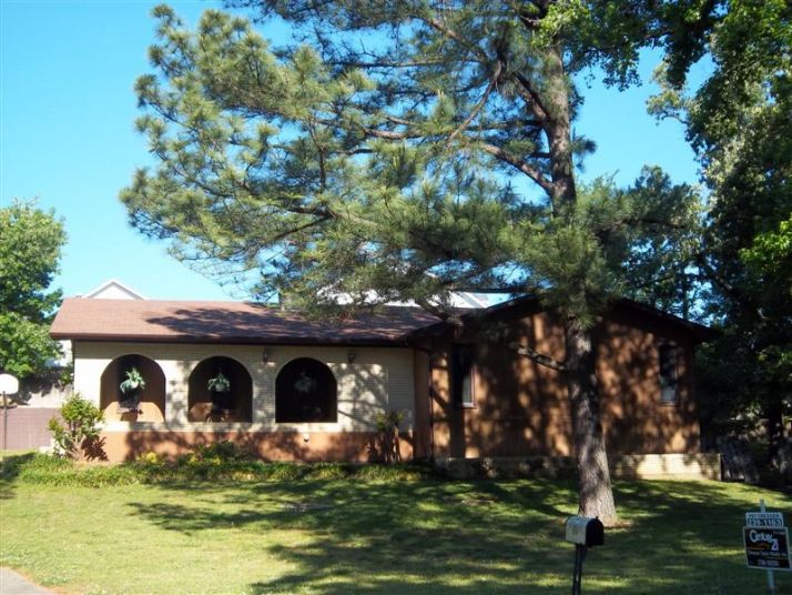 1004 Oakland Drive, Paragould, AR 72450
