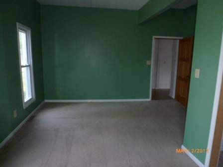 1425 N Van Buren St., Litchfield, IL 62056