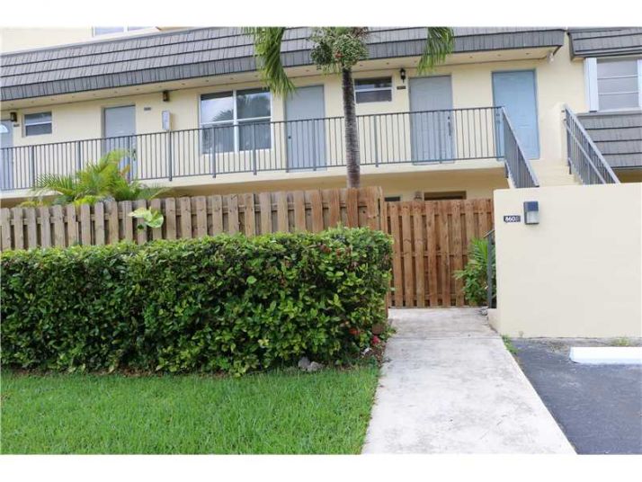 8605 SW 137 AV # 8605, Miami, FL 33183
