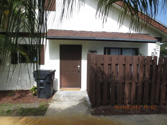 7873 Tam O Shanter Blvd, Pompano Beach, FL 33068