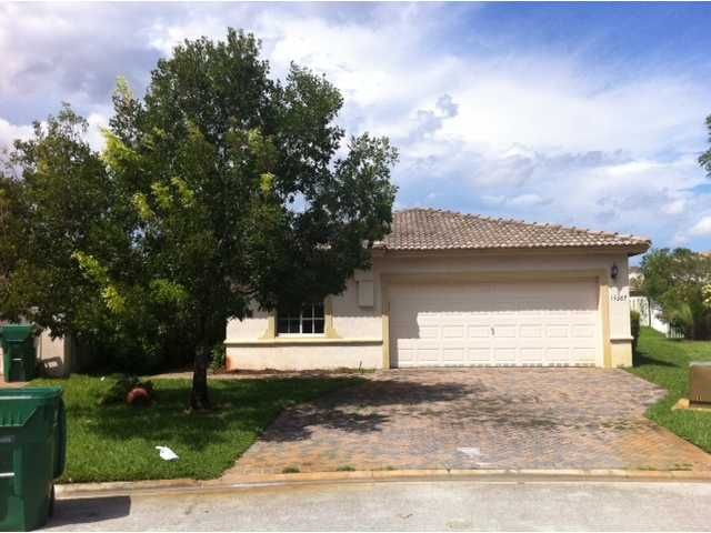 13367 SW 46th Ct, Hollywood, FL 33027