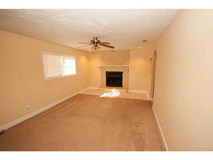 48 Belmont Lane, Lawrenceville, GA 30046