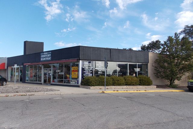 33600-33618 Woodward Avenue, Birmingham, MI 48009