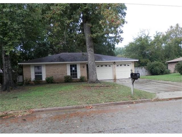 405 Hillcreek Drive, Whitehouse, TX 75791