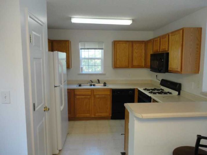 945 Augusta Woods Drive, Douglasville, GA 30134