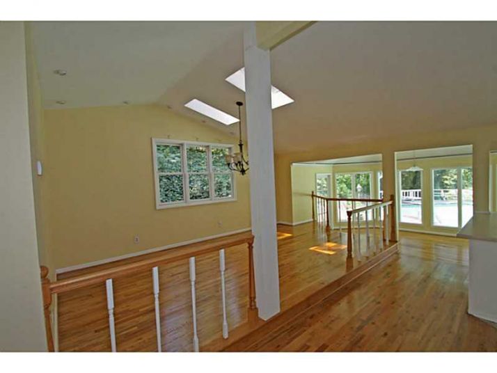 9673 Roberts Drive, Atlanta, GA 30350