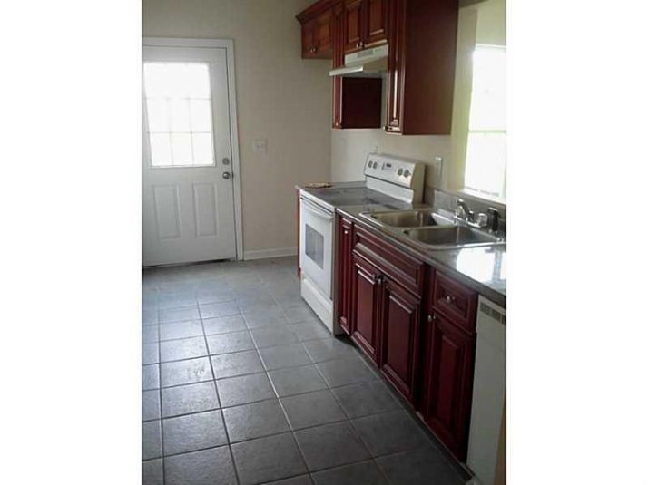 Unit 103 - 103 Brixton Circle, Carrollton, GA 30117