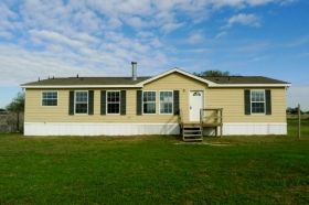 8082 Doyle Road, Krum, TX 76249