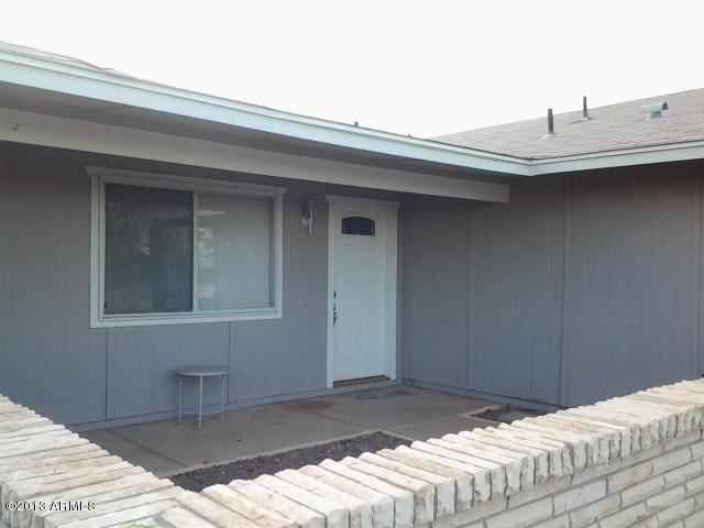 16657 W Dixileta Drive, Surprise, AZ 85387