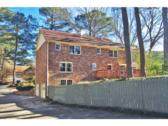 4111 Mayflower Court Sw, Lilburn, GA 30047