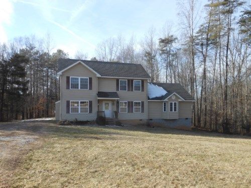306 River Bend Dr, Bumpass, VA 23024