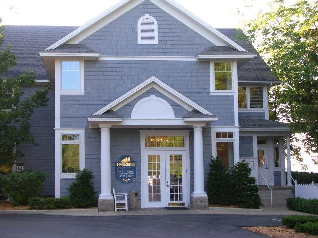 13300 S West-Bay Shore Dr, Traverse City, MI 49684
