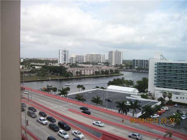 1801 S OCEAN DR # PH31, Hallandale, FL 33009