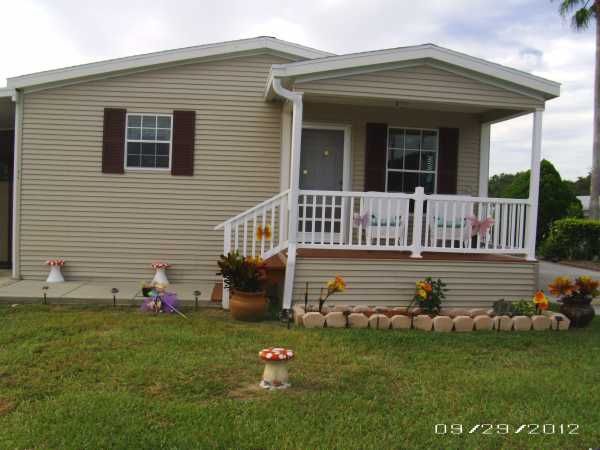 86 Sandalwood Dr, Thonotosassa, FL 33592