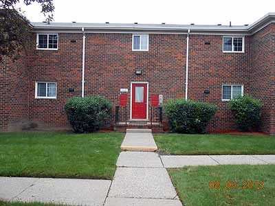 25349 Shiawassee Cir Apt 103, Southfield, MI 48033