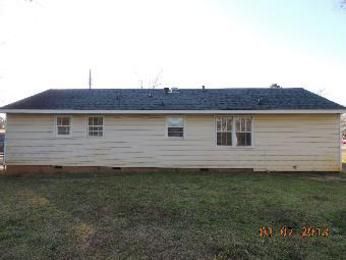 3957 Lindwood Dr, Macon, GA 31206