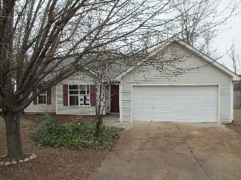 5265 Hillcrest Glenn Dr, Buford, GA 30518