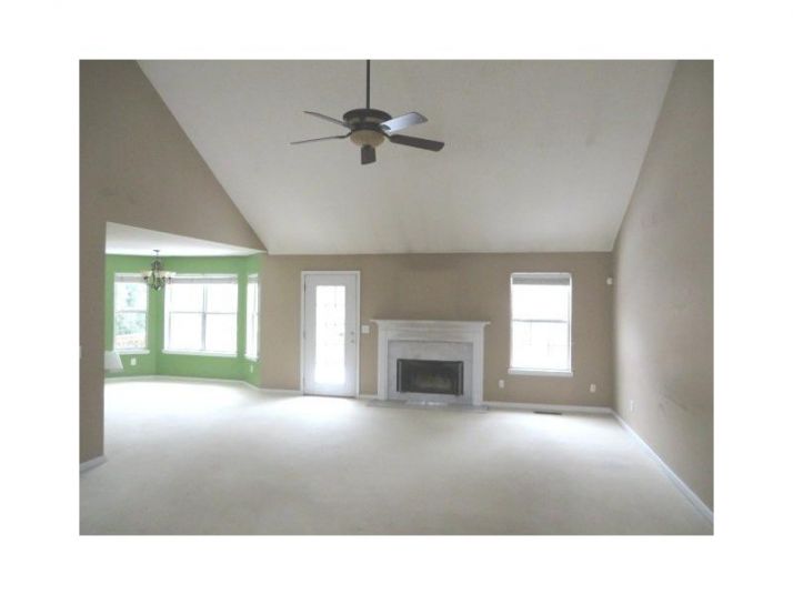 942 Charleston Court, Gainesville, GA 30501