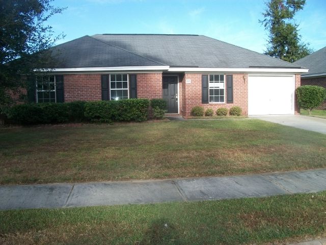 109 Mills Run Dr, Savannah, GA 31405