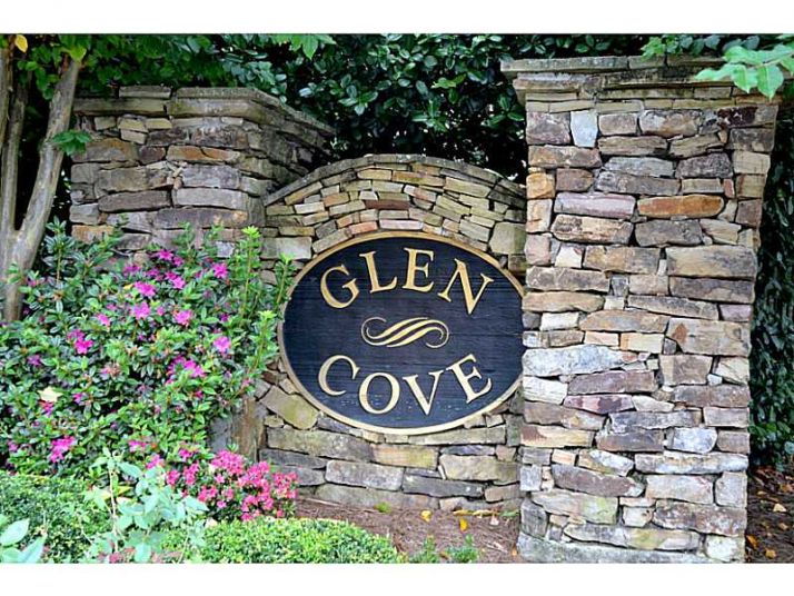 323 Glen Cove Drive, Avondale Estates, GA 30002