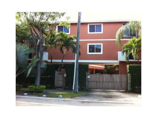 240 SW 15 RD # 106, Miami, FL 33131