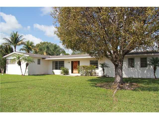 9500 SW 79 AV, Miami, FL 33156