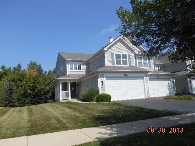 1088 Horizon Dr, Bartlett, IL 60103