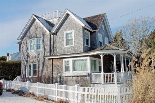 732 Scudder Ave, Hyannis Port, MA 02647