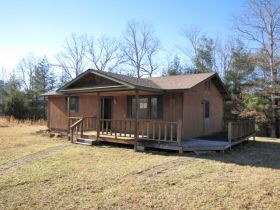 177 Deep Valley Rd, Strunk, KY 42649