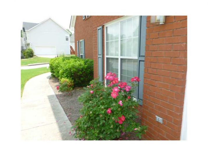 705 Queens Court, Riverdale, GA 30296