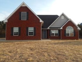 2722 Cliffside Dr, Christiana, TN 37037