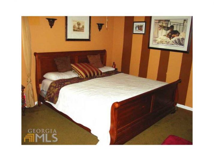 5375 Rocky Pine Drive, Lithonia, GA 30038