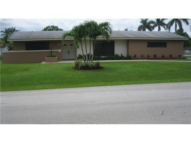 11130 SW 171 TE, Miami, FL 33157